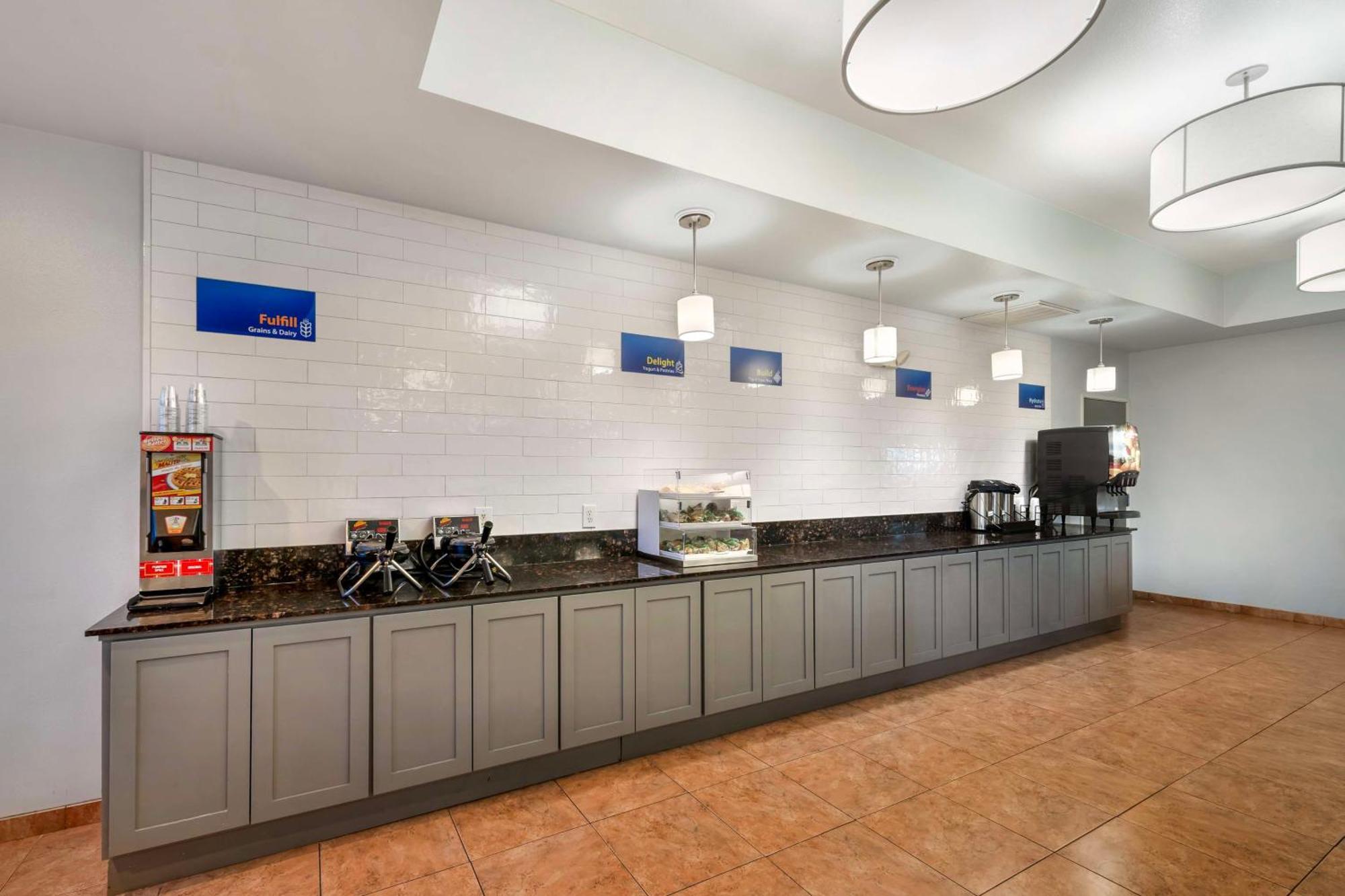 Best Western Crater Lake Highway White City/Medford Extérieur photo